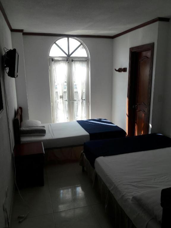 Hotel Davinci Calarcá Zewnętrze zdjęcie