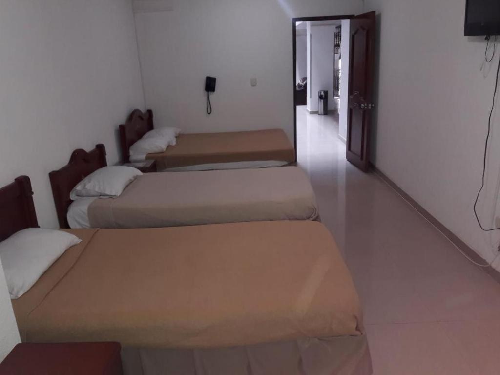 Hotel Davinci Calarcá Zewnętrze zdjęcie