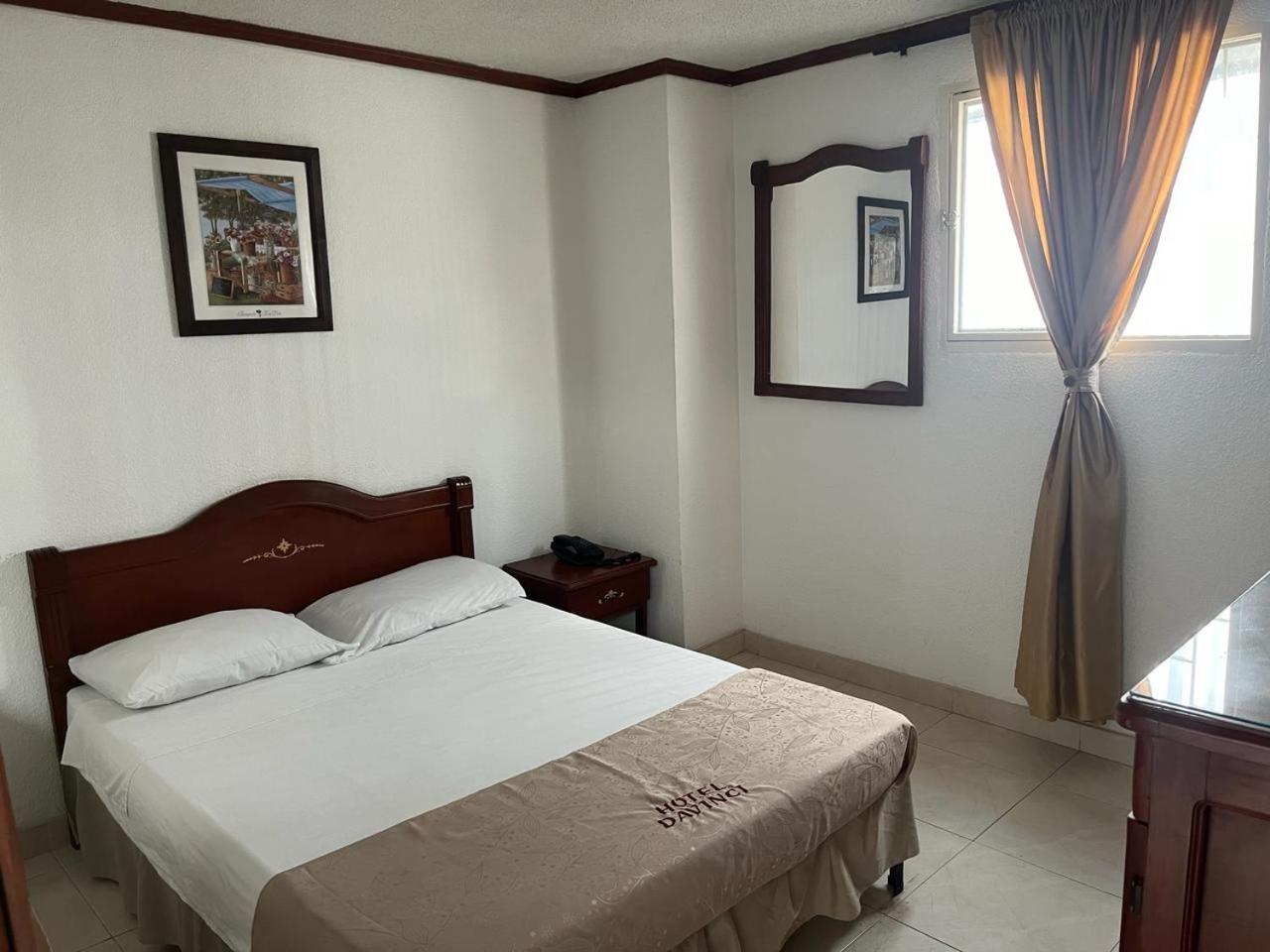 Hotel Davinci Calarcá Zewnętrze zdjęcie